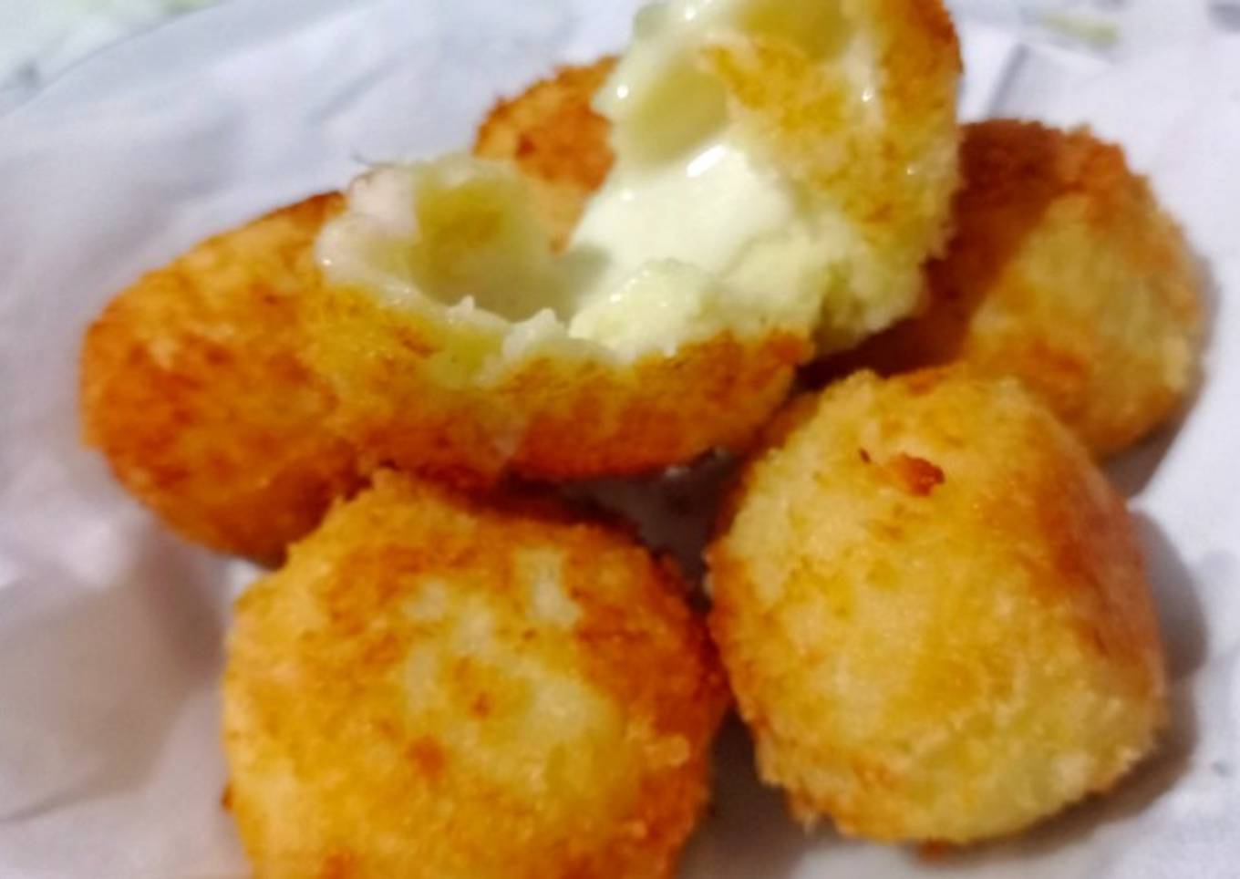 Potato Cheese Ball