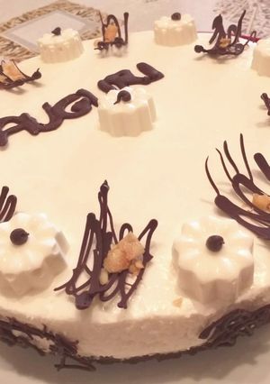 Foto di Cheesecake al cocco vestita a festa
