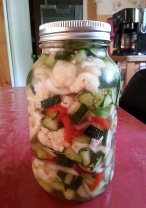 A picture of Ice Box Pickles.