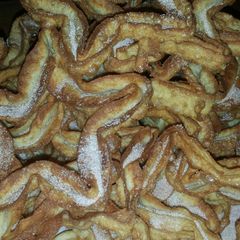 A picture of Filhós de Forma (Christmas Fried Cookies).