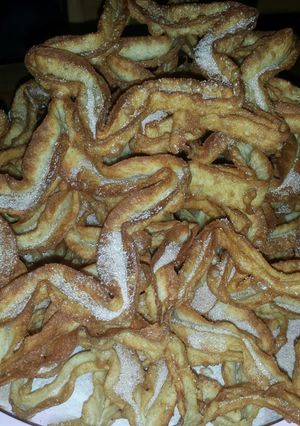 A picture of Filhós de Forma (Christmas Fried Cookies).