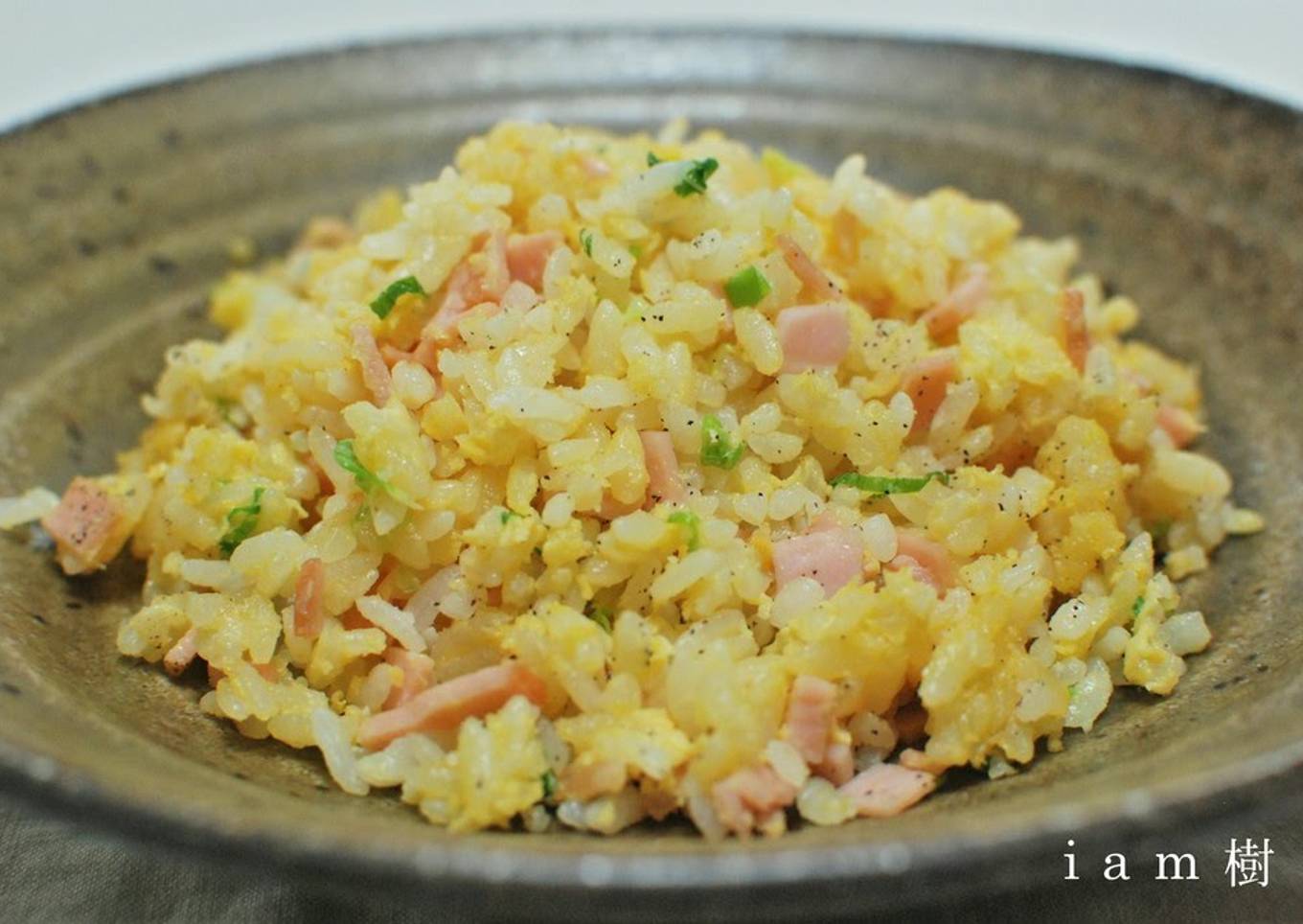 Crumbly Fried Rice 5 Minutes in the Microwave