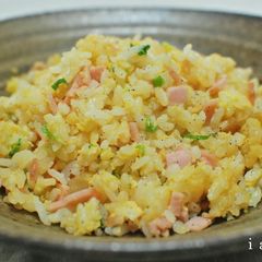 A picture of Crumbly Fried Rice 5 Minutes in the Microwave.
