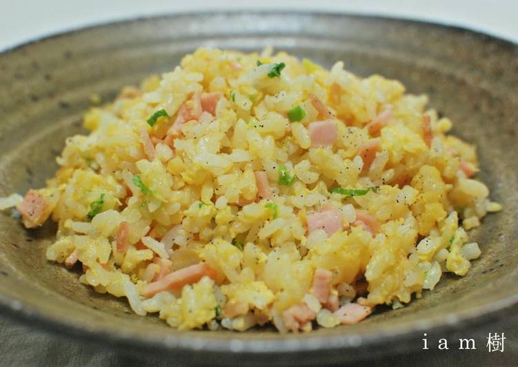 Recipe of Homemade Crumbly Fried Rice 5 Minutes in the Microwave