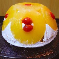 A picture of Pineapple Dome Cake.
