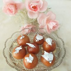 A picture of Bread gulab jamun/instant gulab jamun.