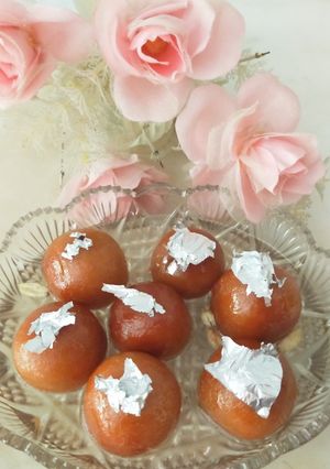 A picture of Bread gulab jamun/instant gulab jamun.