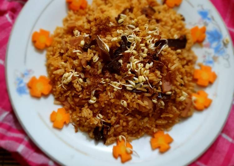 Cara Membuat Nasi Goreng jamur sosis champ yang Lezat