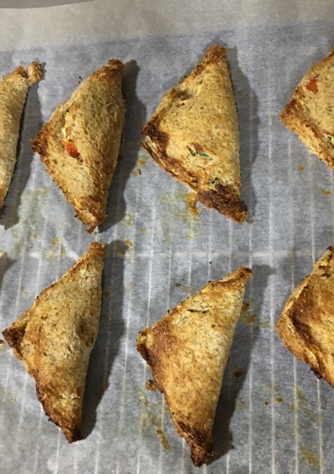 Una foto de Saquitos crujientes de pollo y verduras