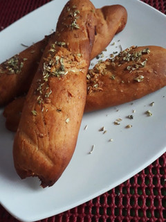 Una foto de Palitos de ajo💖