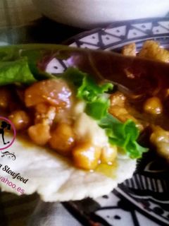 Una foto de Garbanzos con cansalada y tomatillo verde  Cocina de Aprovechamiento