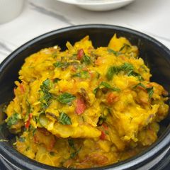 Asaro porridge yam A picture of Asaro porridge yam.