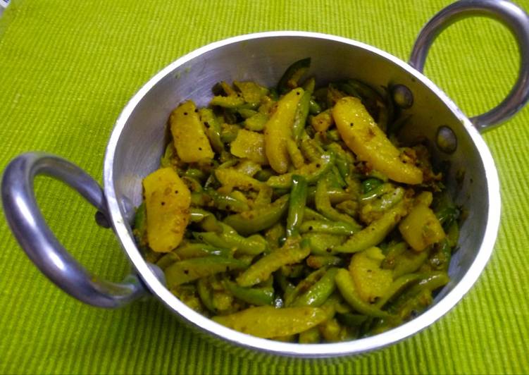 Steps to Make Ultimate Tinda potato sabji