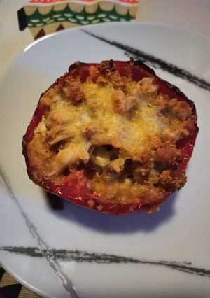 Una foto de Pimientos rellenos de quinoa a mi manera