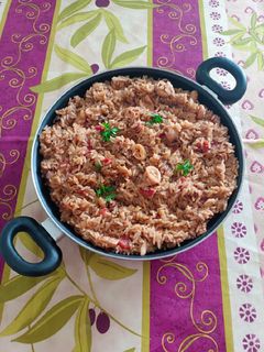 Una foto de Arroz con calamares al Pedro Ximénez