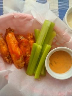 【美式】🇺🇲簡易餐廳炸鷄翅 的食譜成品照片