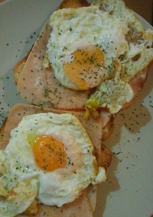 Foto principal de Tostadas "Sol y Luna"