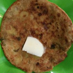 A picture of Aloo Paratha.