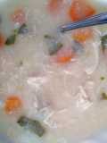 Sopa de pollo sana