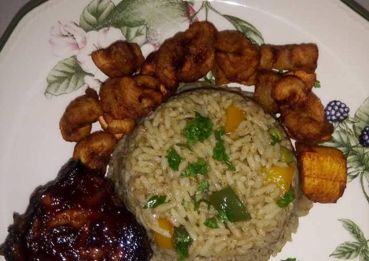 Recipe: Yummy Native rice with plantain and turkey