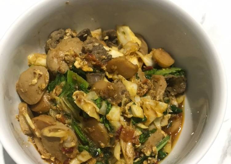 Nasi gila sosis bakso