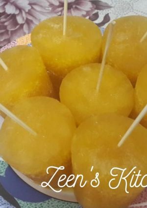 A picture of Tang Refreshing Drink Popsicles.