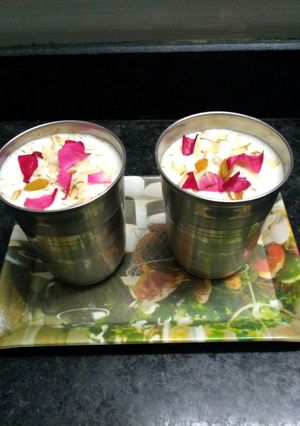 ડ્રાયફ્રુટ લસ્સી (Dryfruit Lassi Recipe In Gujarati) રેસીપી મુખ્ય ફોટો
