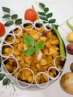 आलू प्याज़ की सब्जी (Aloo Pyaz ki sabzi recipe in Hindi) रेसिपी मुख्य फोटो
