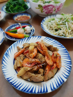 Hình của món Tôm (sắt) rang thịt.