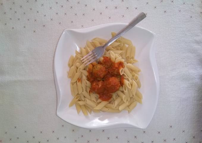 Pasta and meat ball sauce