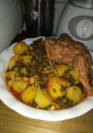 A picture of Potato beans porridge.