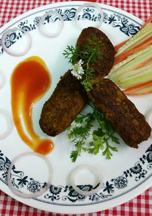 A picture of Chicken seekh kebabs.