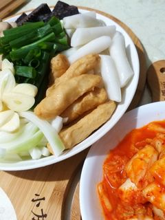 韓式泡菜炒年糕(快手料理) 的食譜成品照片