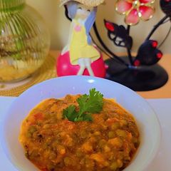 A picture of Khatta Moong.