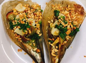 Hình của món Vẹm xanh nướng mỡ hành.