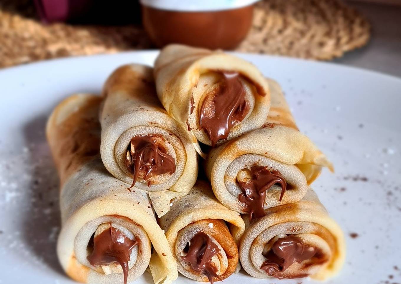 Nutella crêpe rolls