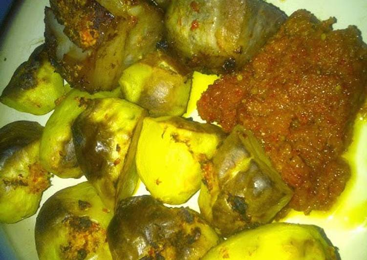 Recipe of Super Quick Homemade Roast pork & irish potatoes in pepper sauce