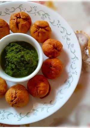A picture of Mini Stuff Kachori.