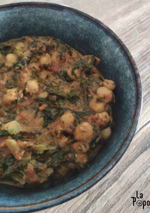 Une photo de Curry de pois chiches et épinards