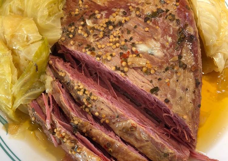Step-by-Step Guide to Make Super Quick Homemade CrockPot Corned Beef ☘️