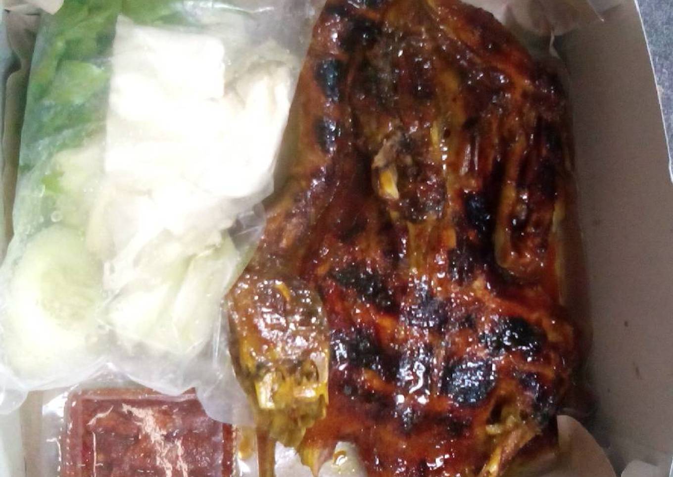 Bebek Bakar bumbu rujak