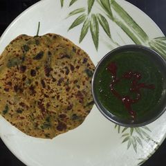 A picture of Methi/ fenugreek paratha.