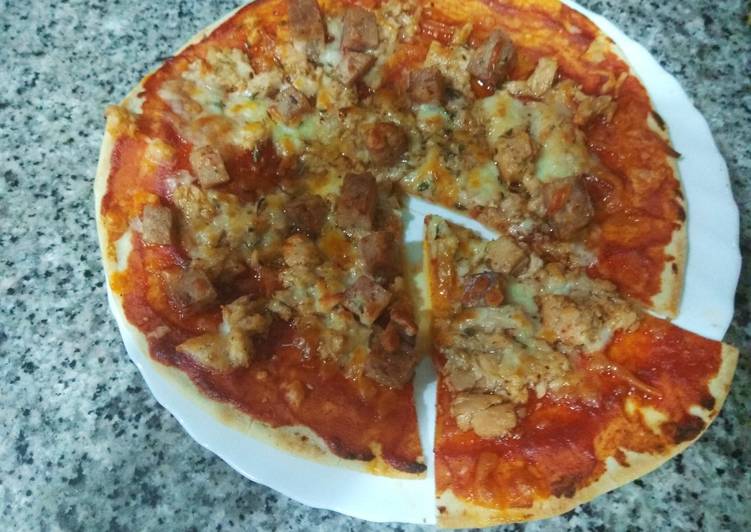Pizza de bull blanco con atún