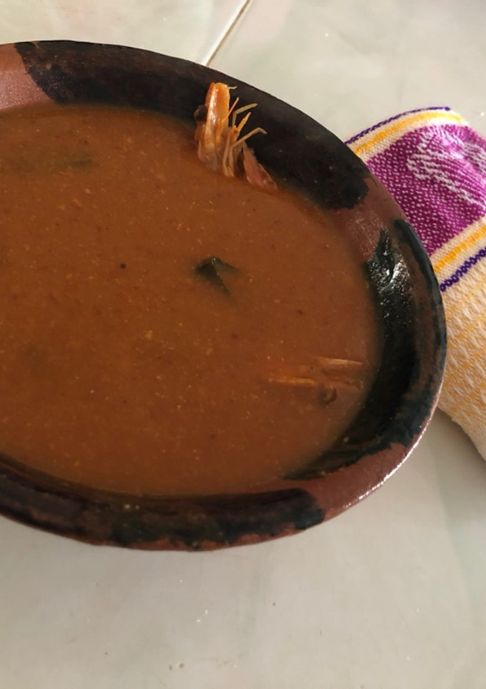 Una foto de Amarillo de camarón (Mole)
