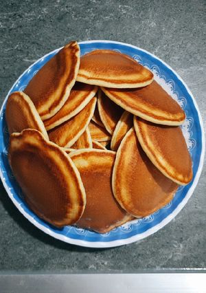 Hình của món Bánh pancake bằng chảo chống dính.