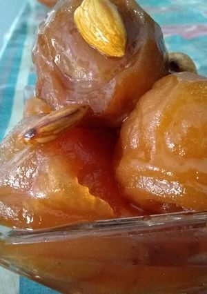 A picture of Apple ka Murabba.