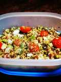 Quinoa integral con bulbo de anís y guisantes