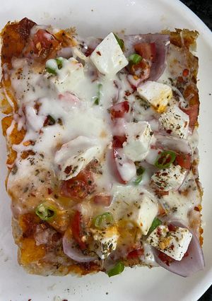 A picture of Bread Pizza.
