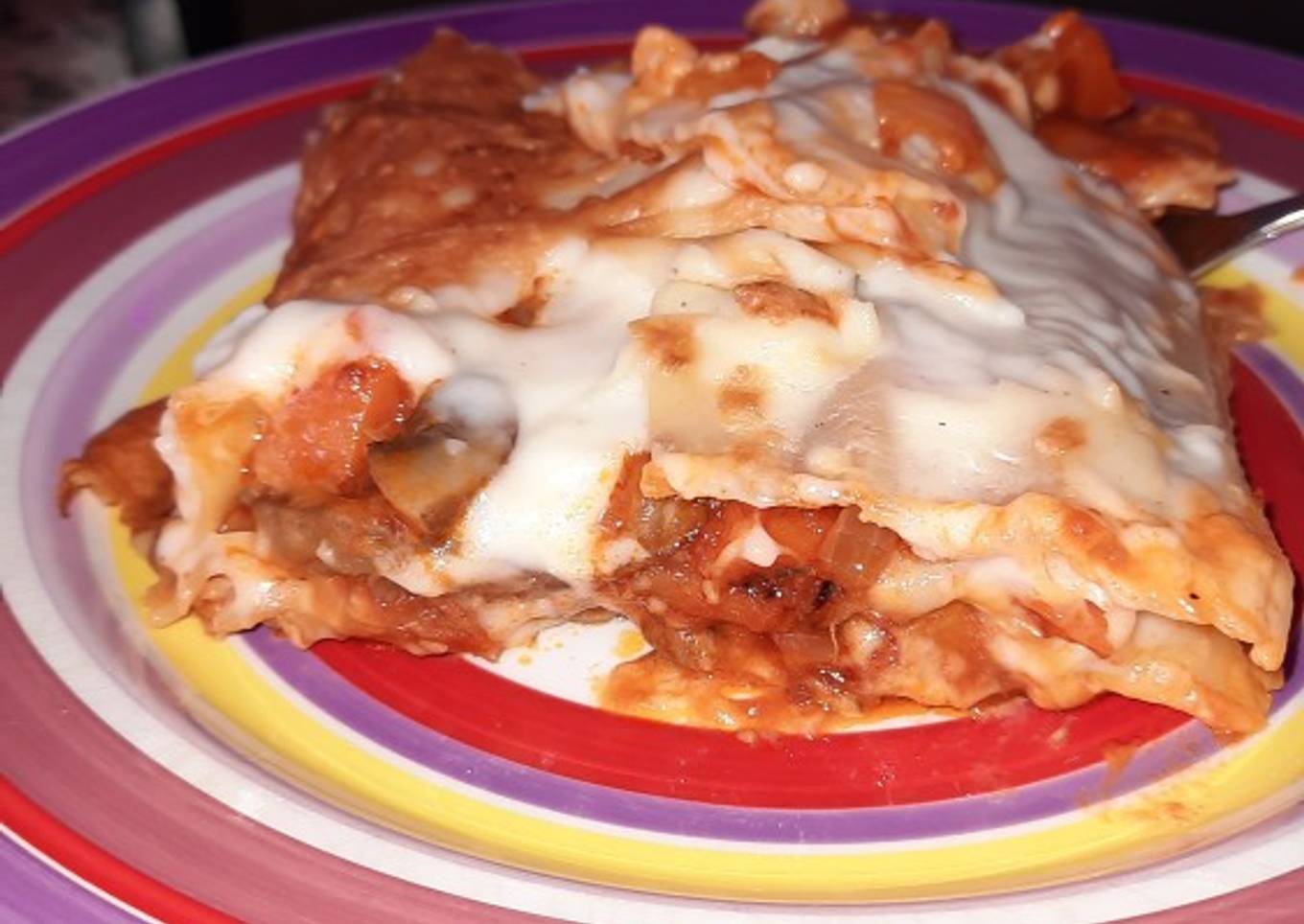 Lasaña con gambón, langostinos y setas