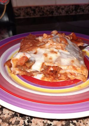 Una foto de Lasaña con gambón, langostinos y setas